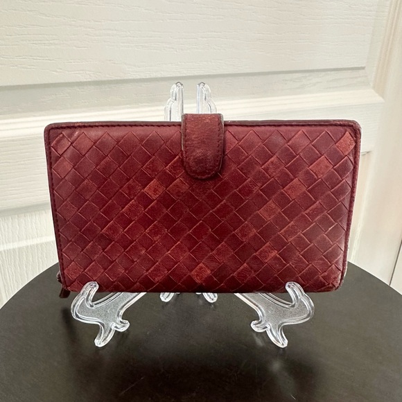 Bottega Veneta Handbags - Bottega Veneta Woven Burgundy Classic Leather Wallet - Authentic